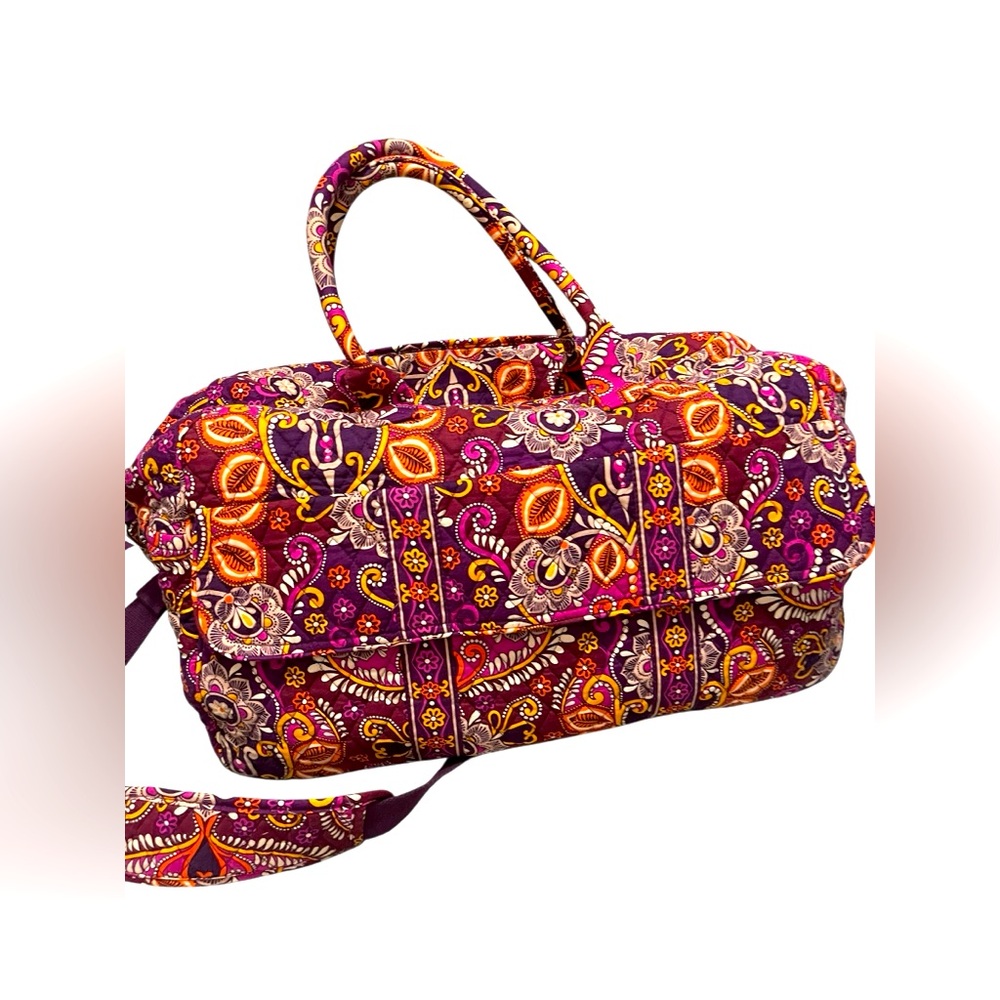 💙 Vera Bradley Grand Traveler in Sunset Safari EUC Floral Purple Women's Bag
